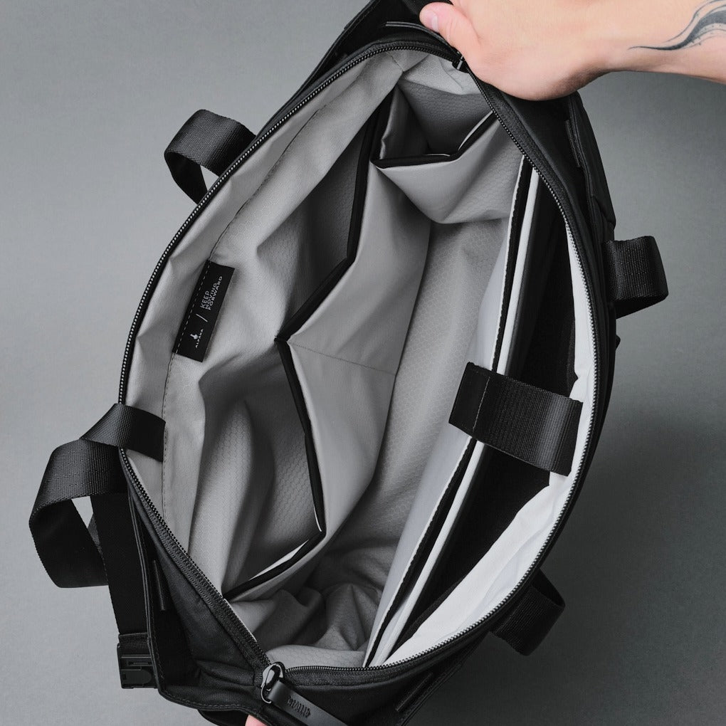 Alpaka Metro Tote - Axoflux 210D Black
