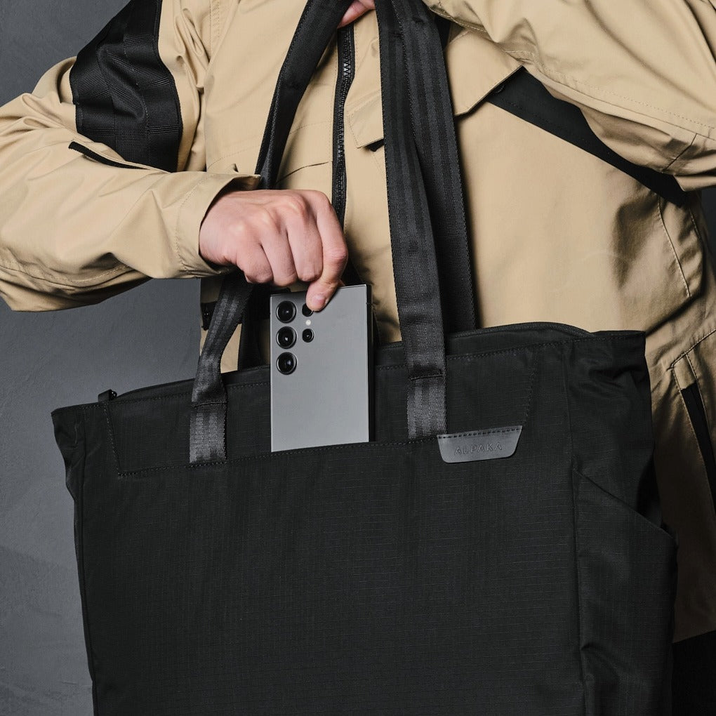 Alpaka Metro Tote - Axoflux 210D Black
