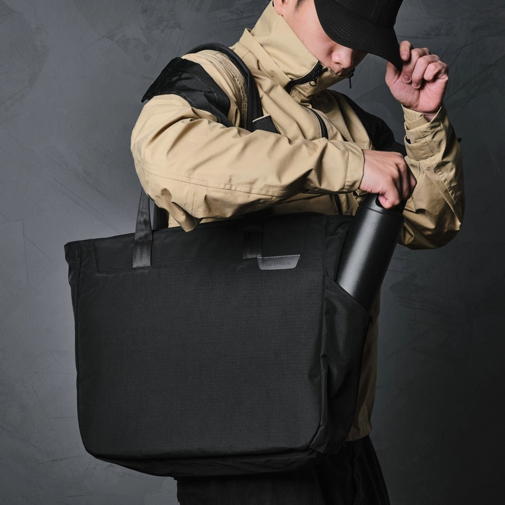 Alpaka Metro Tote - Axoflux 210D Black
