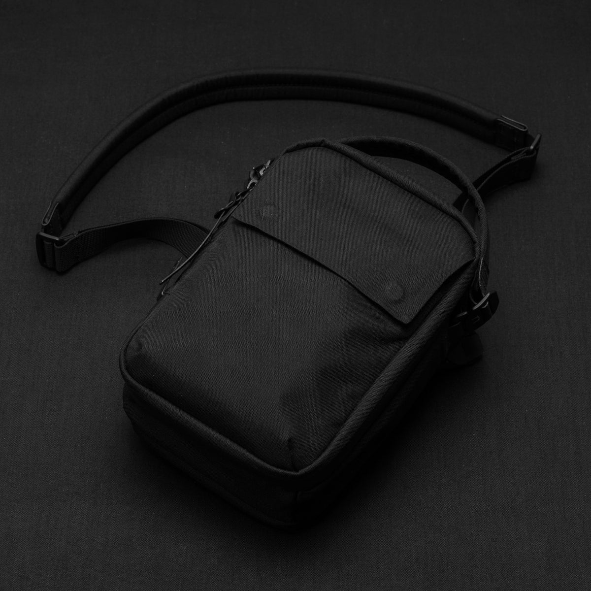 Black Ember Kompak