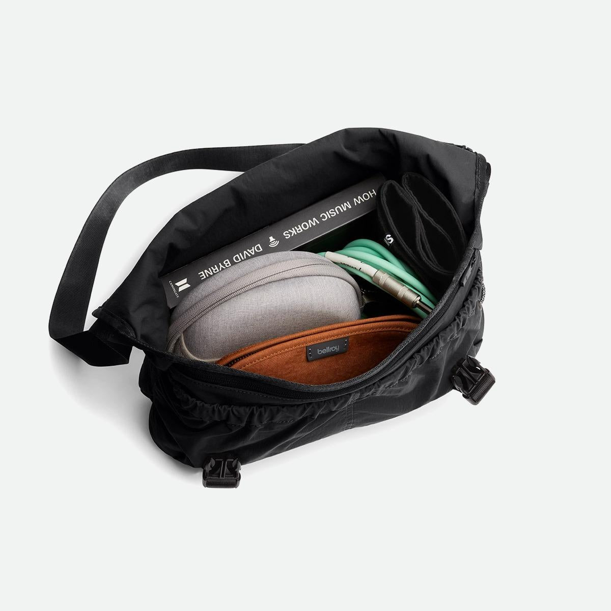 Bellroy Cinch Messenger - 12L - Black (Leather Free)