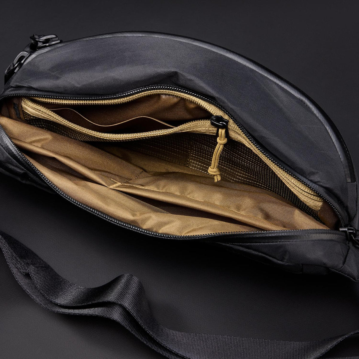 Evergoods Civic Access Sling 2L - X-pac - Black and Coyote Brown