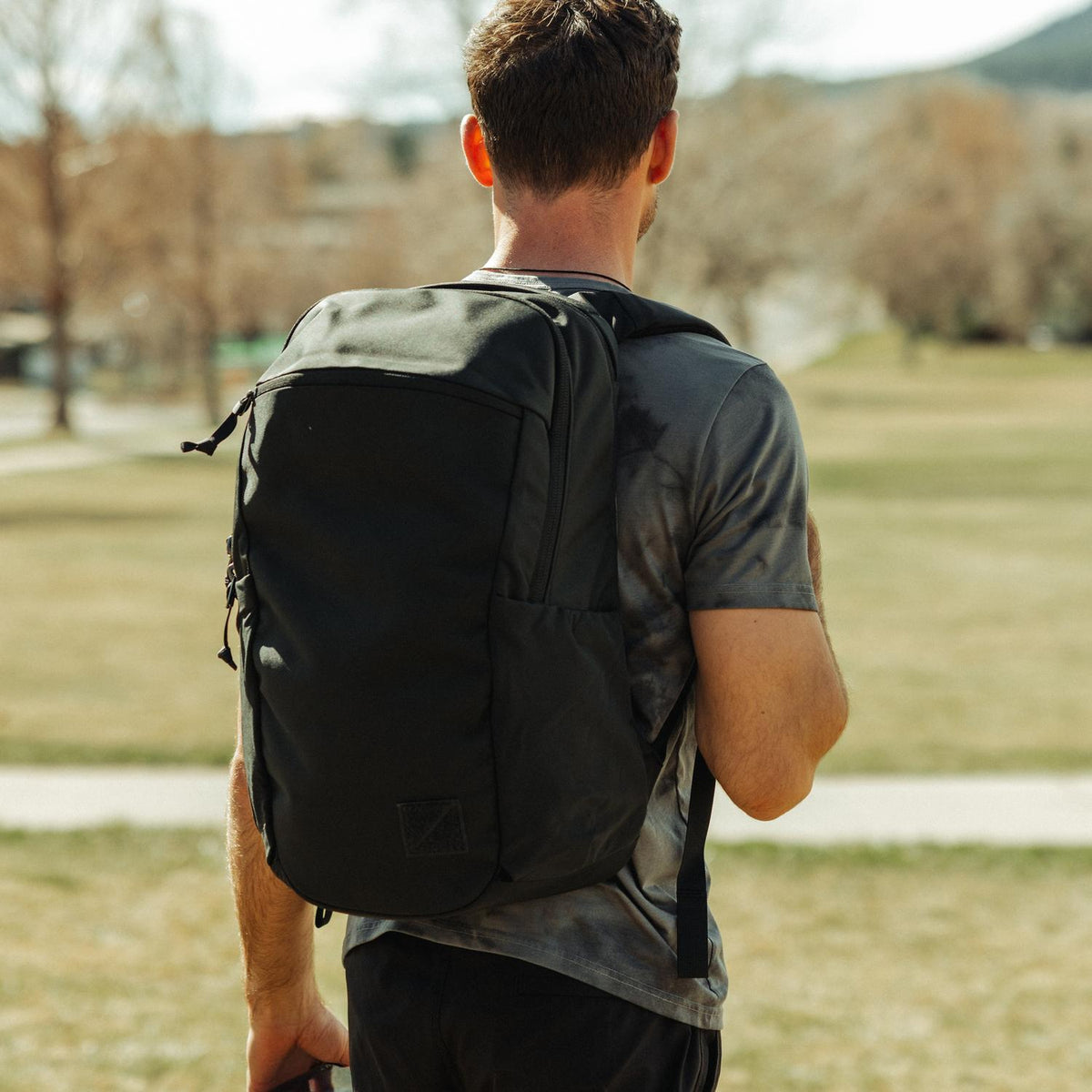 Evergoods Civic Half Zip 26L - Solution Dyed Black - Lifestyle Image