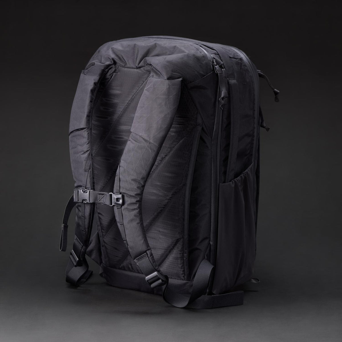 Evergoods Civic Travel Bag 26L - X-Pac - Black and Coyote Brown