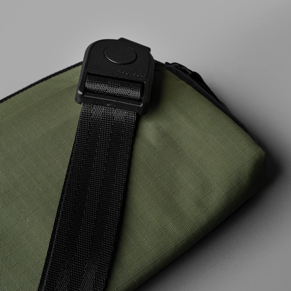 Alpaka Flight Pouch - Axoflux 210D Green