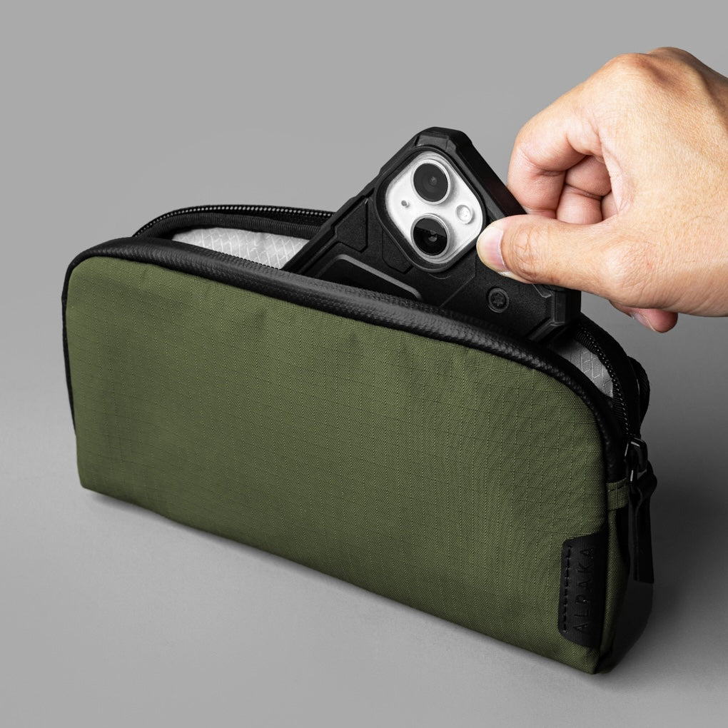 Alpaka Flight Pouch - Axoflux 210D Green
