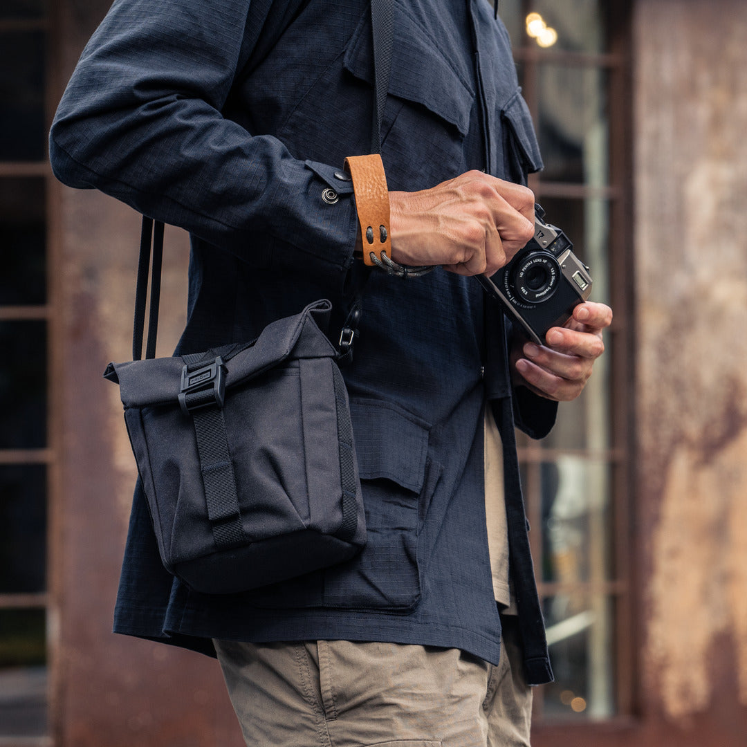 "Pilot" Travel Camera Bag 2L Upgraded - Black Canvas