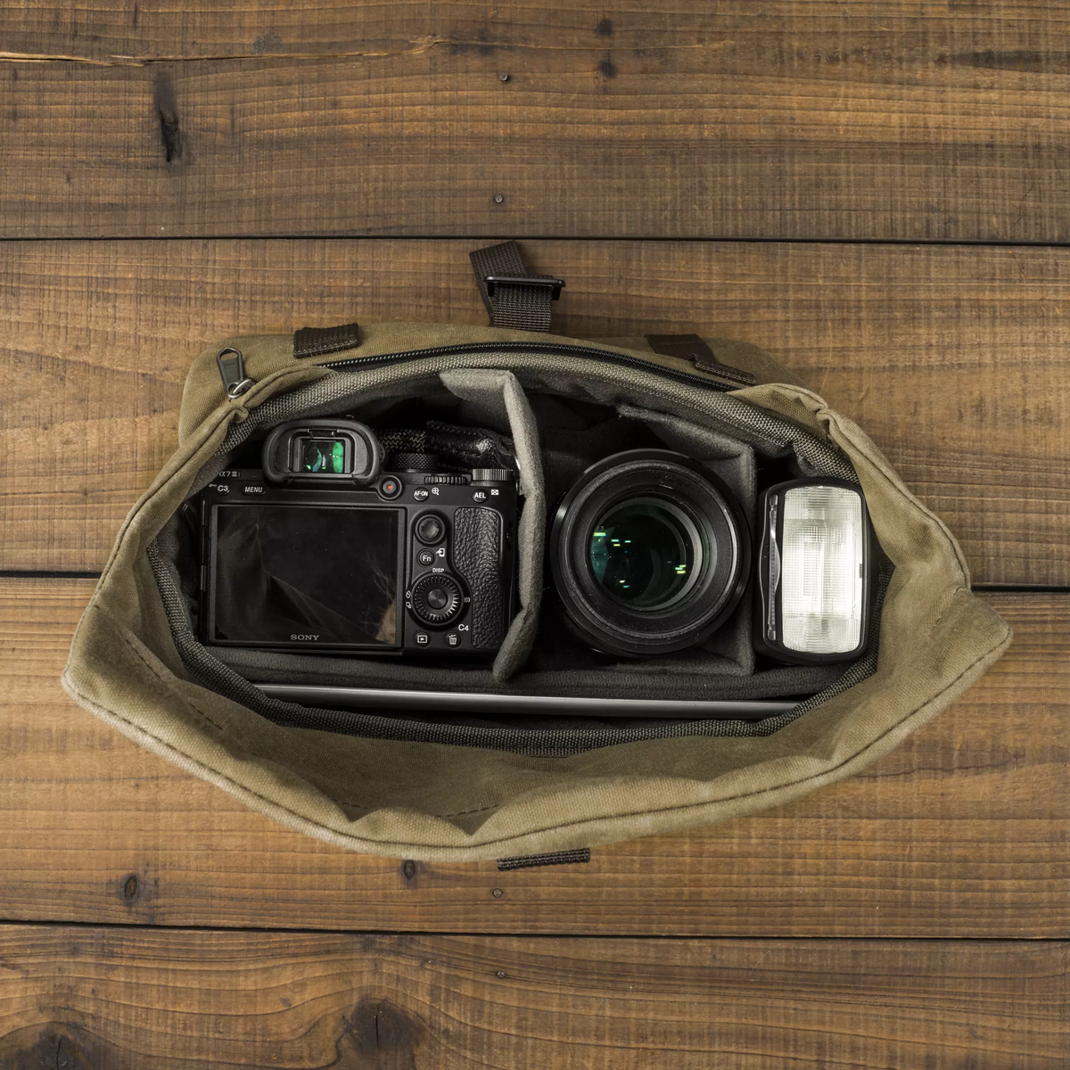 Wotancraft "Pilot" Travel Camera Bag 7L Upgraded - Khaki Brown Canvas