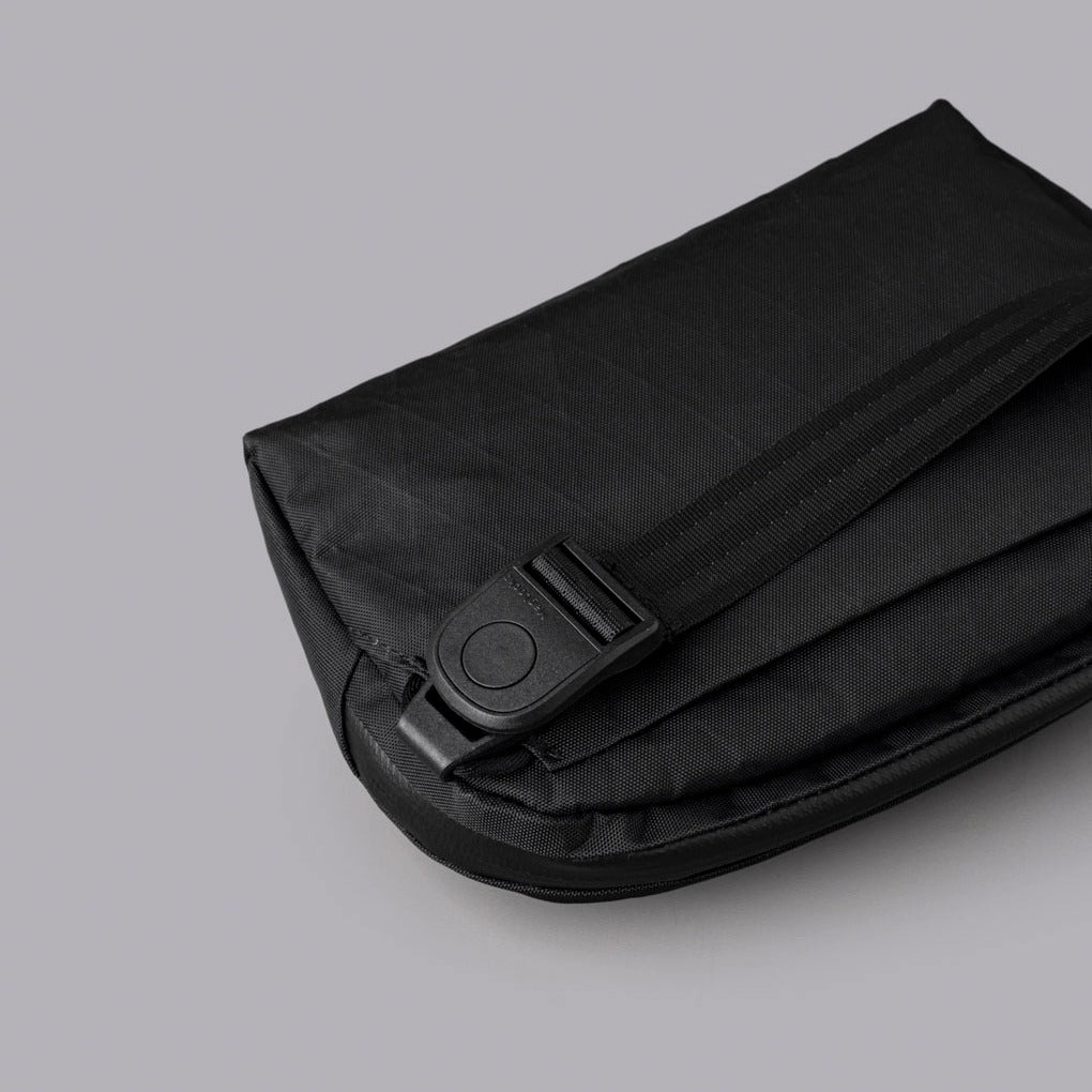 Alpaka Flight Sling (1L) - X-Pac® VX42 Black