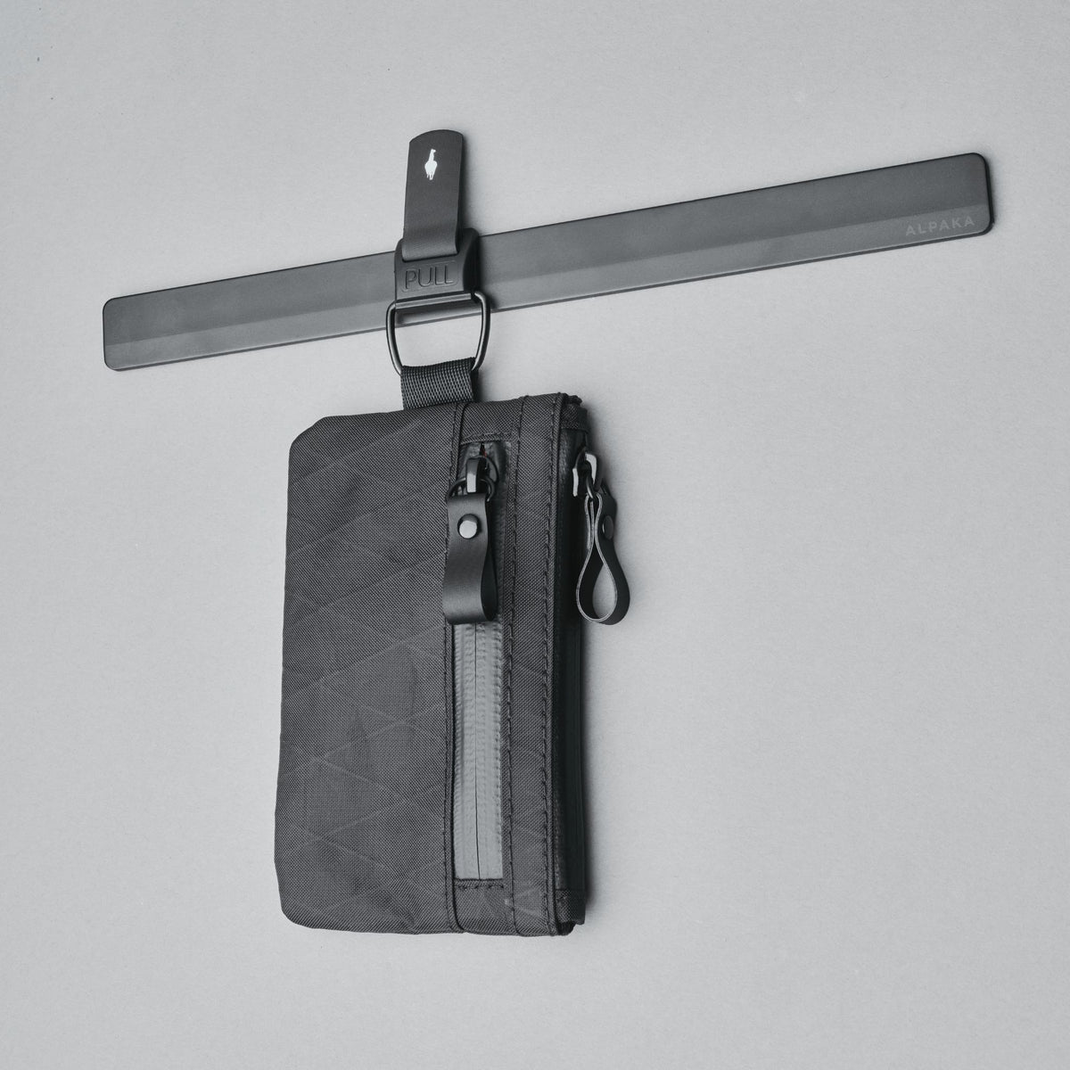 Alpaka Zip Pouch Black