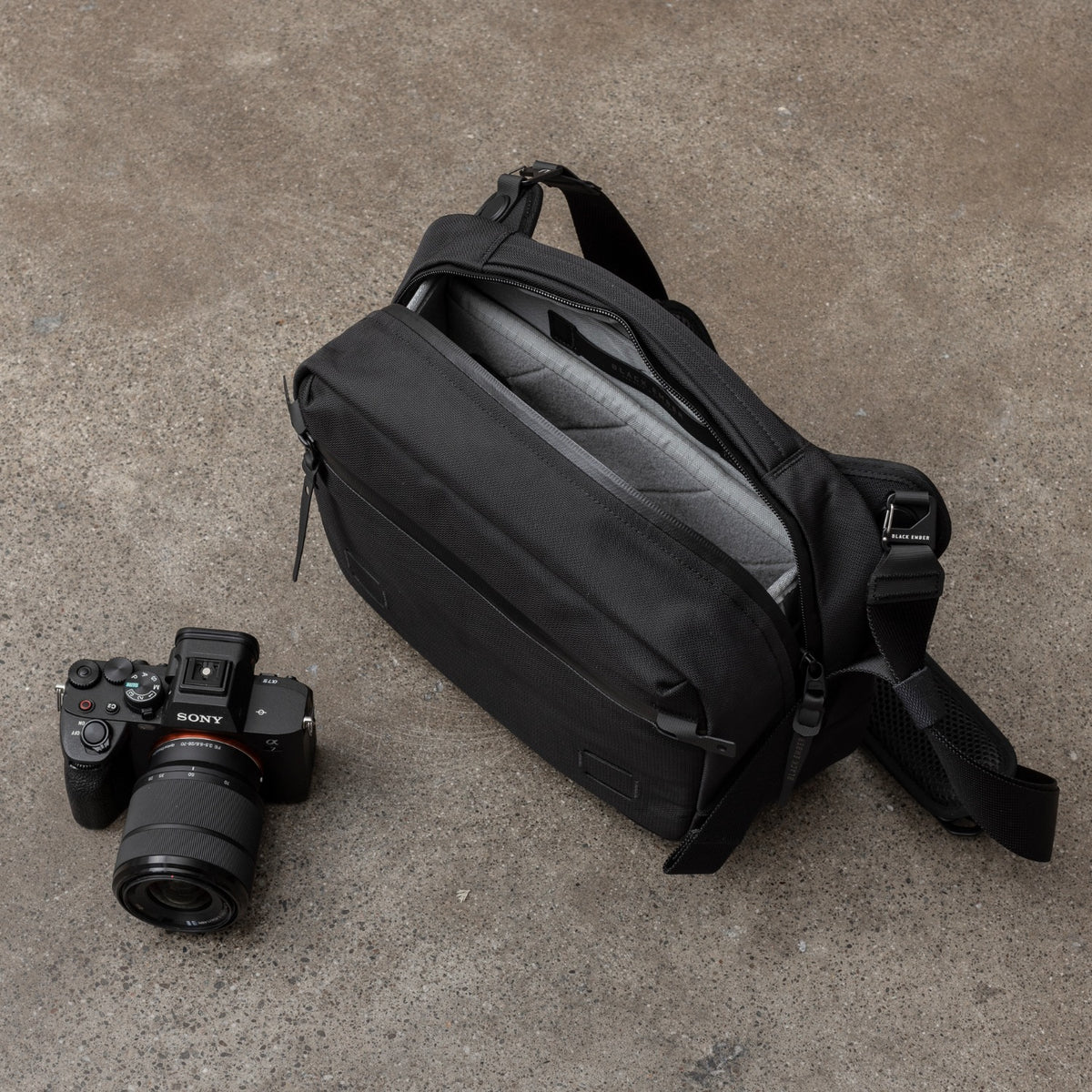 Black Ember Grip Sling 9L Camera Insert