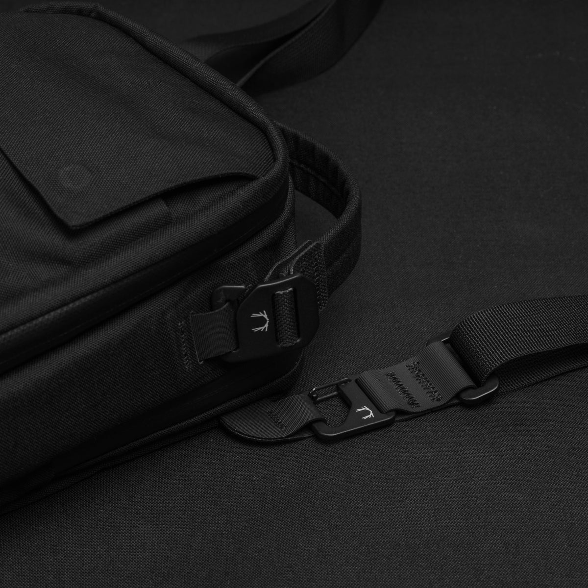 Black Ember Kompak