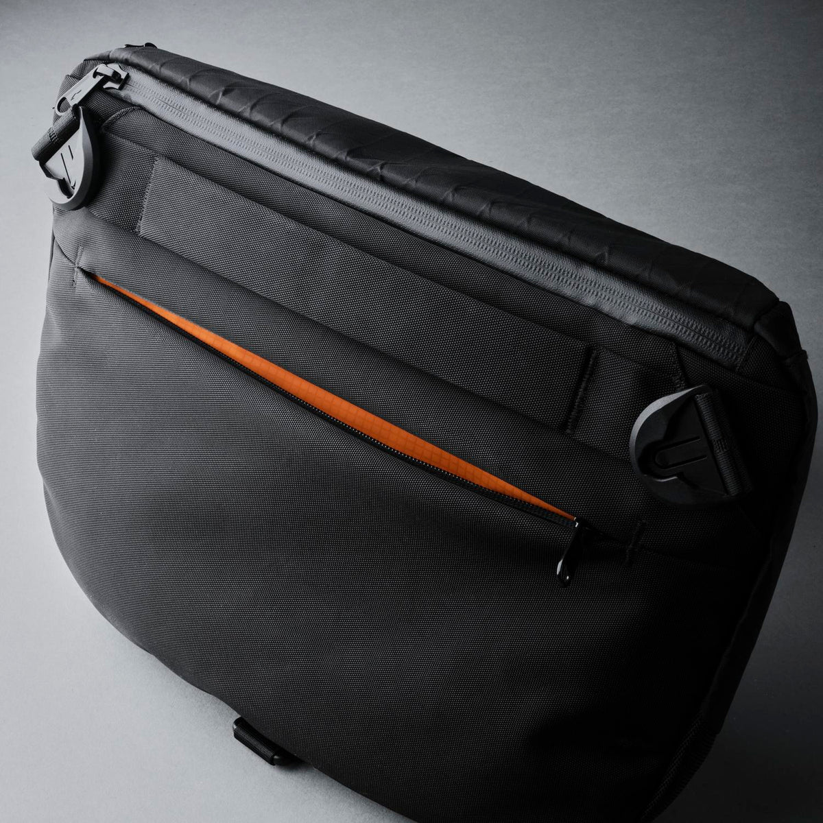 Alpaka Bravo Sling Max V2 - X-Pac® VX21 Black