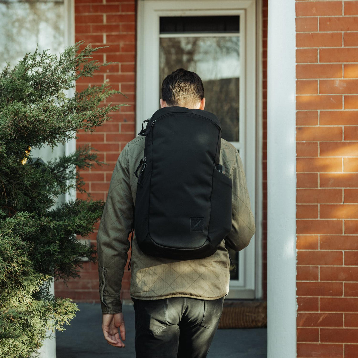 Evergoods Civic Half Zip 26L - Solution Dyed Black - Lifestyle Image