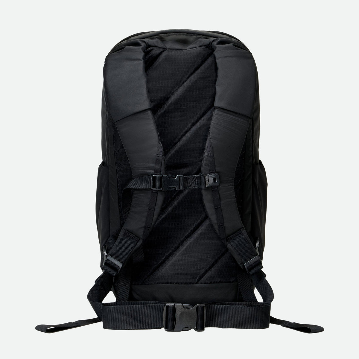 Evergoods Mountain Panel Loader 22L - Solution Dyed Black