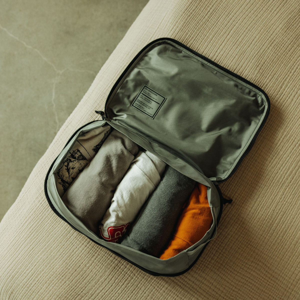 Evergoods Transit Packing Cube 10L - Black - Lifestyle