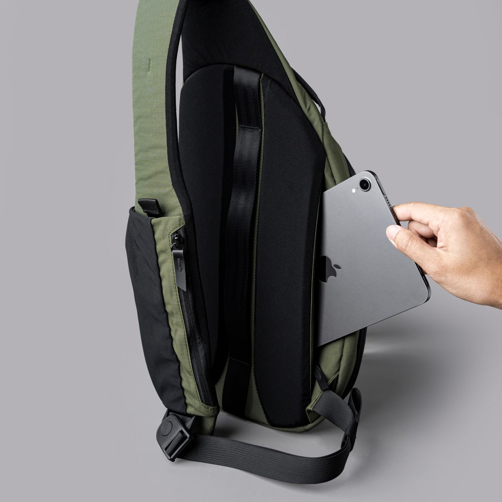 Alpaka Metro Crossbody - Right Shoulder - Green Axoflux