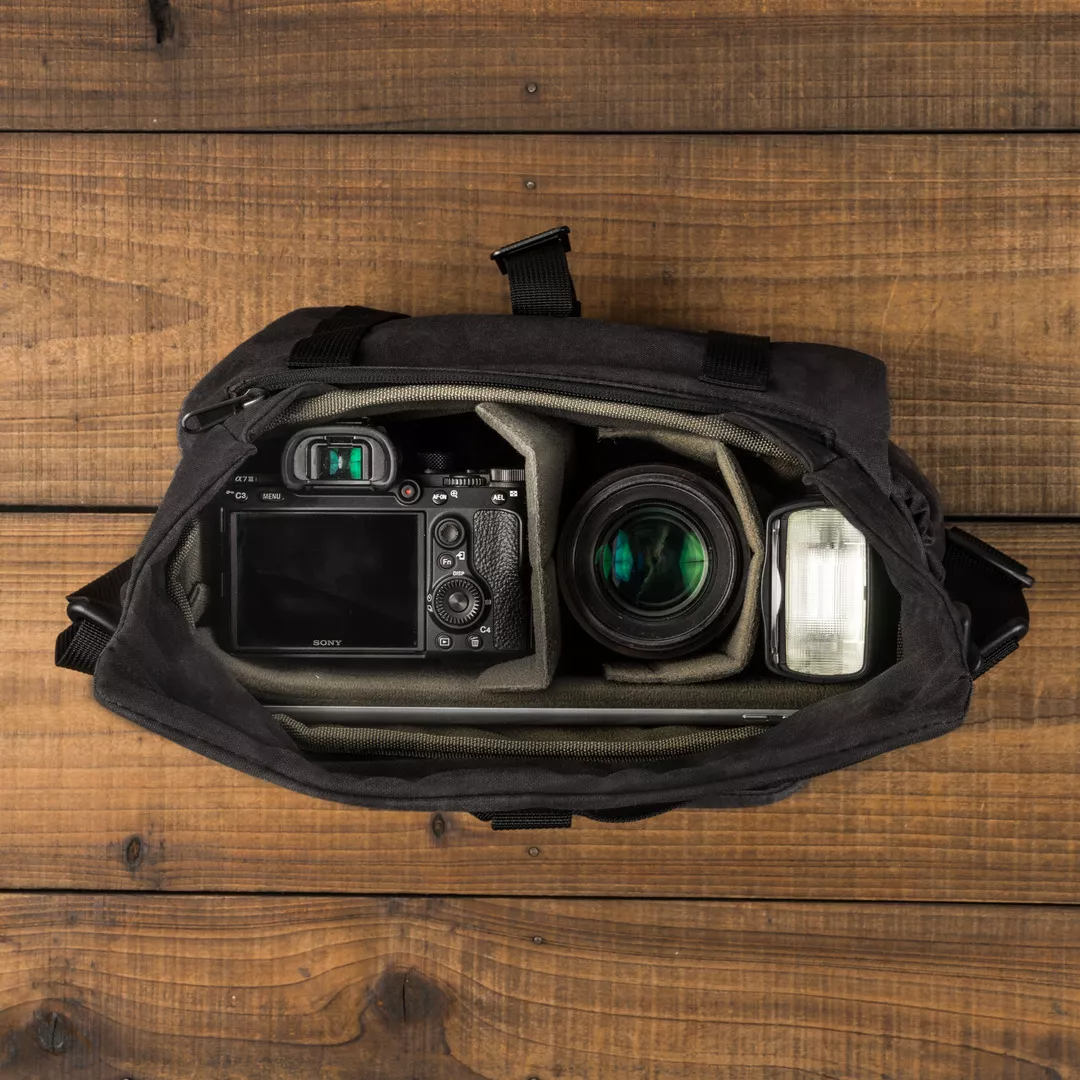 Wotancraft "Pilot" Travel Camera Bag 7L Upgraded - Black Canvas