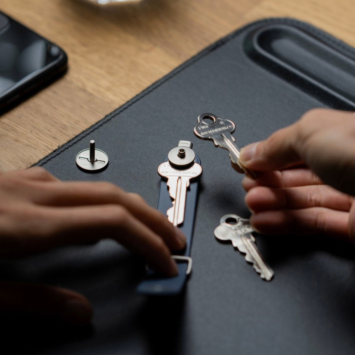 Orbitkey Quick Flip Tool