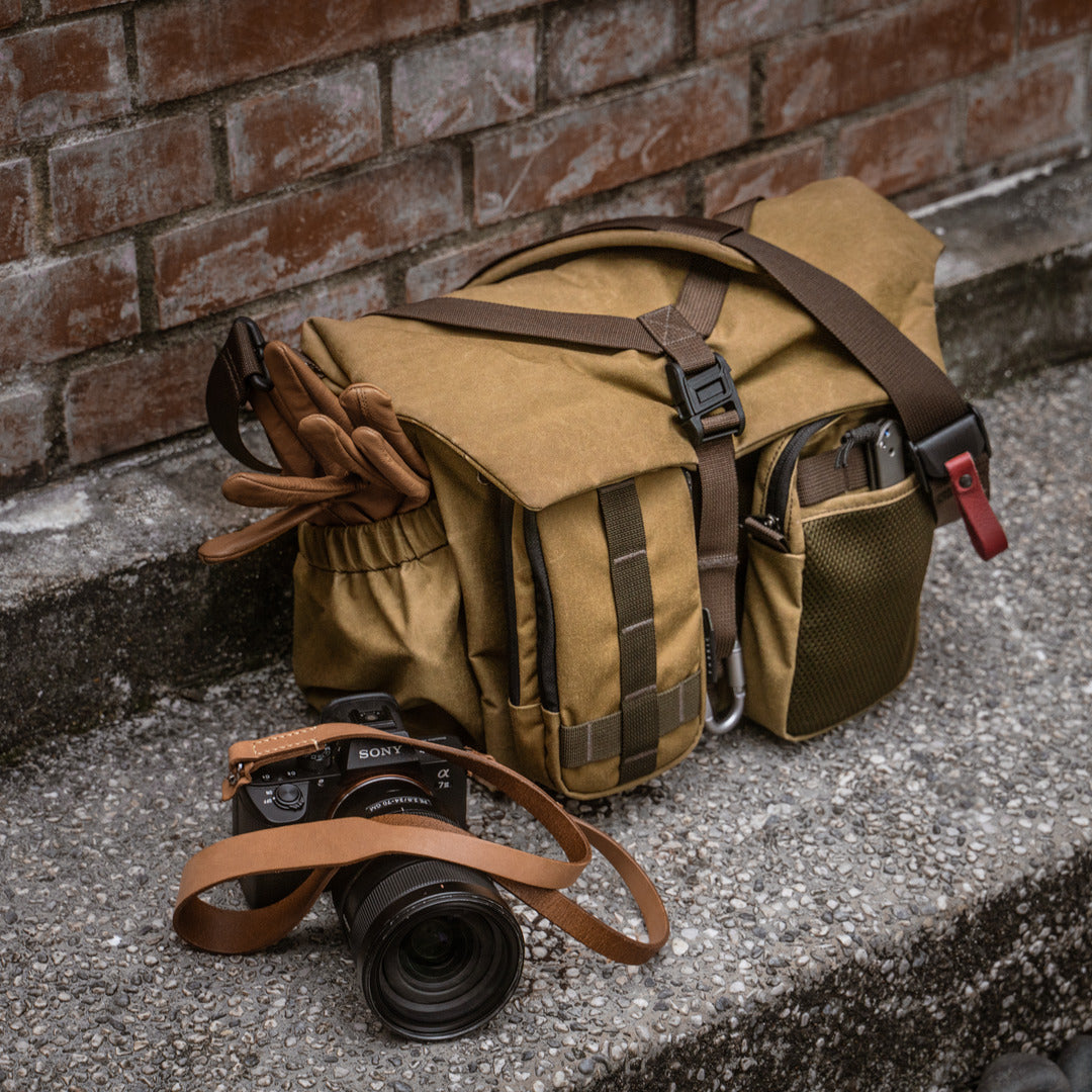 Wotancraft "Pilot" Travel Camera Bag 10L Upgraded - Khaki Brown Canvas