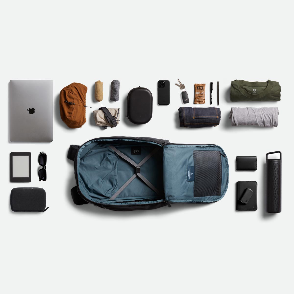Transit Workpack Pro 22L - Black - Flatlay